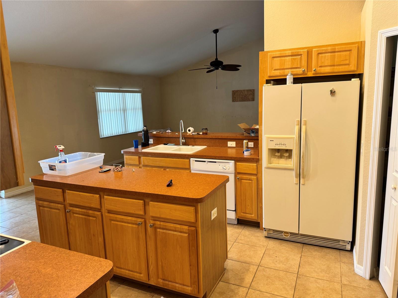 ROYAL HIGHLANDS - Residential