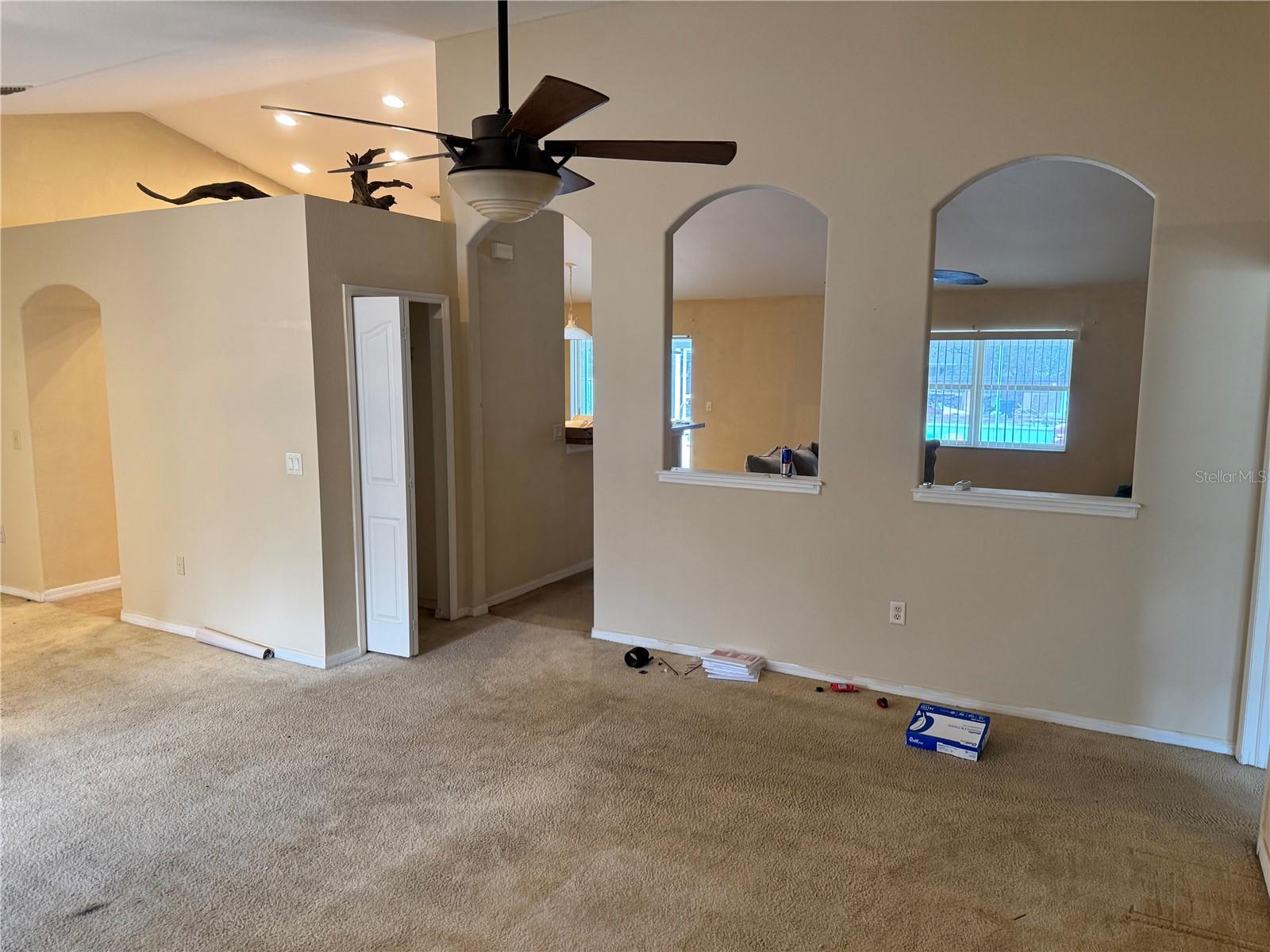 ROYAL HIGHLANDS - Residential