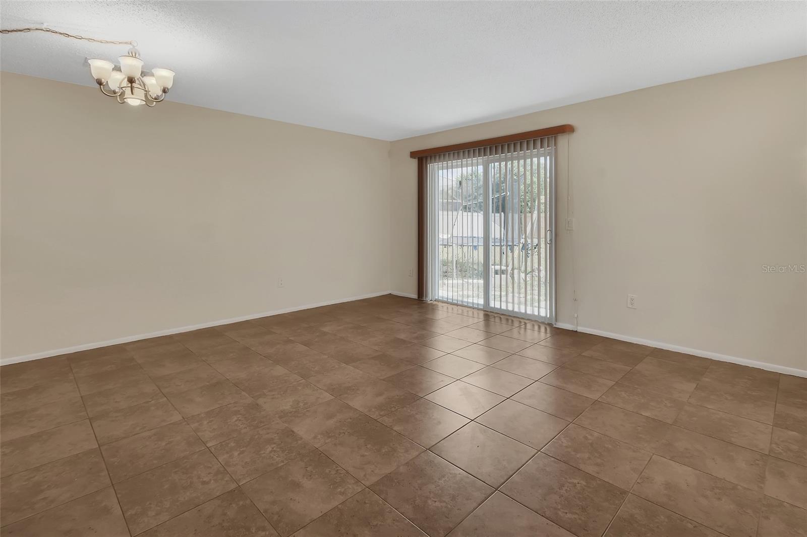 DELTONA LAKES UNIT 05 - Residential