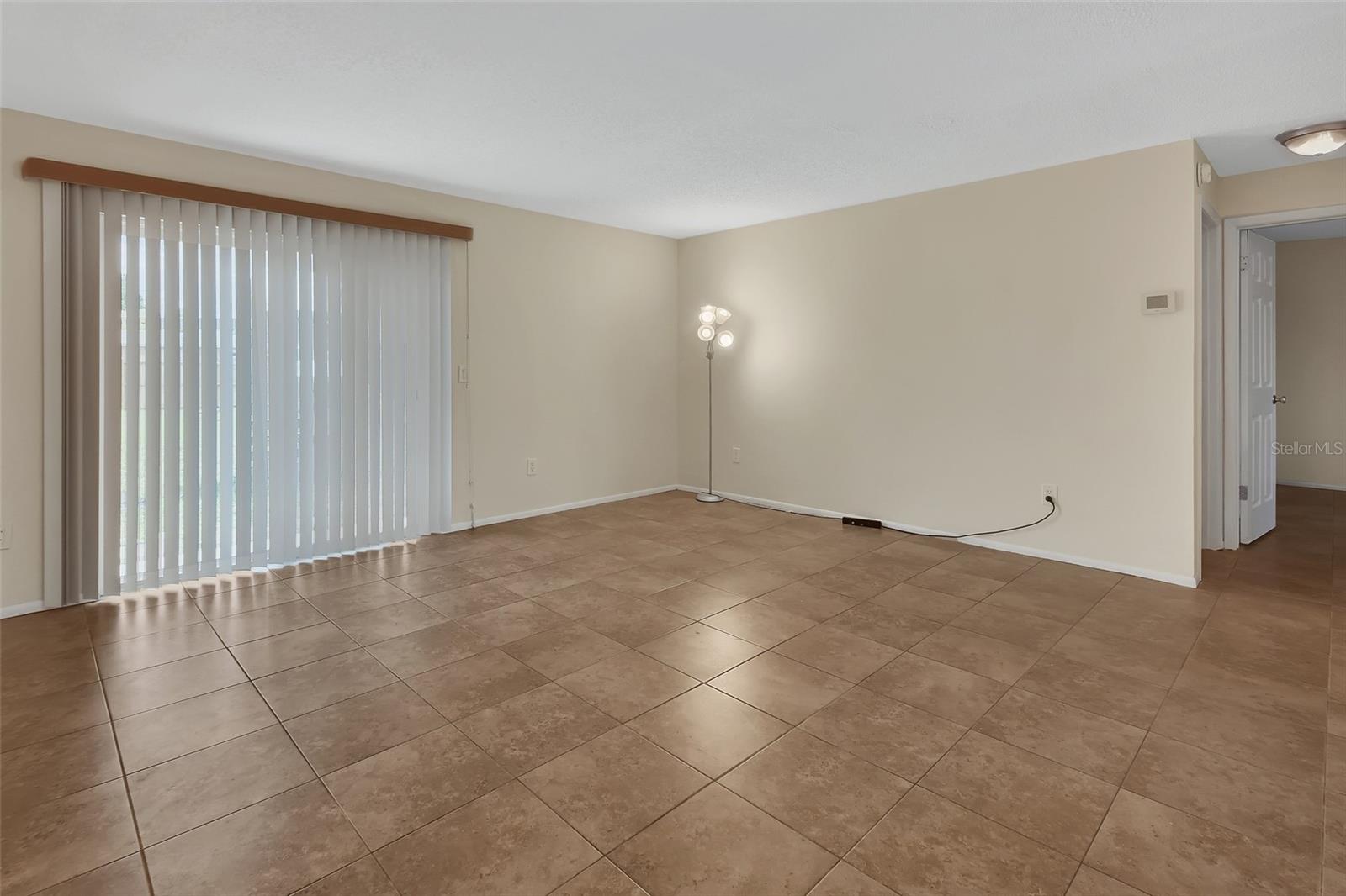 DELTONA LAKES UNIT 05 - Residential