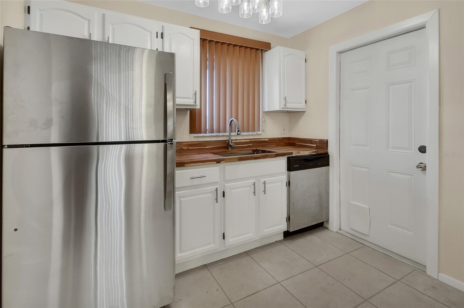 DELTONA LAKES UNIT 05 - Residential