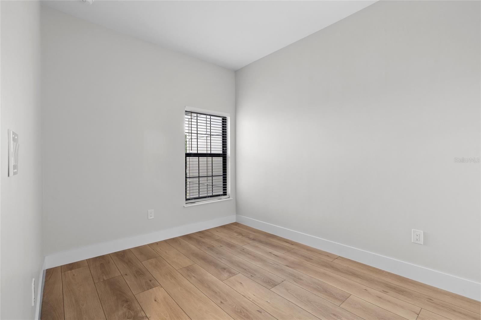 WESTSHORE PALMS - Residential