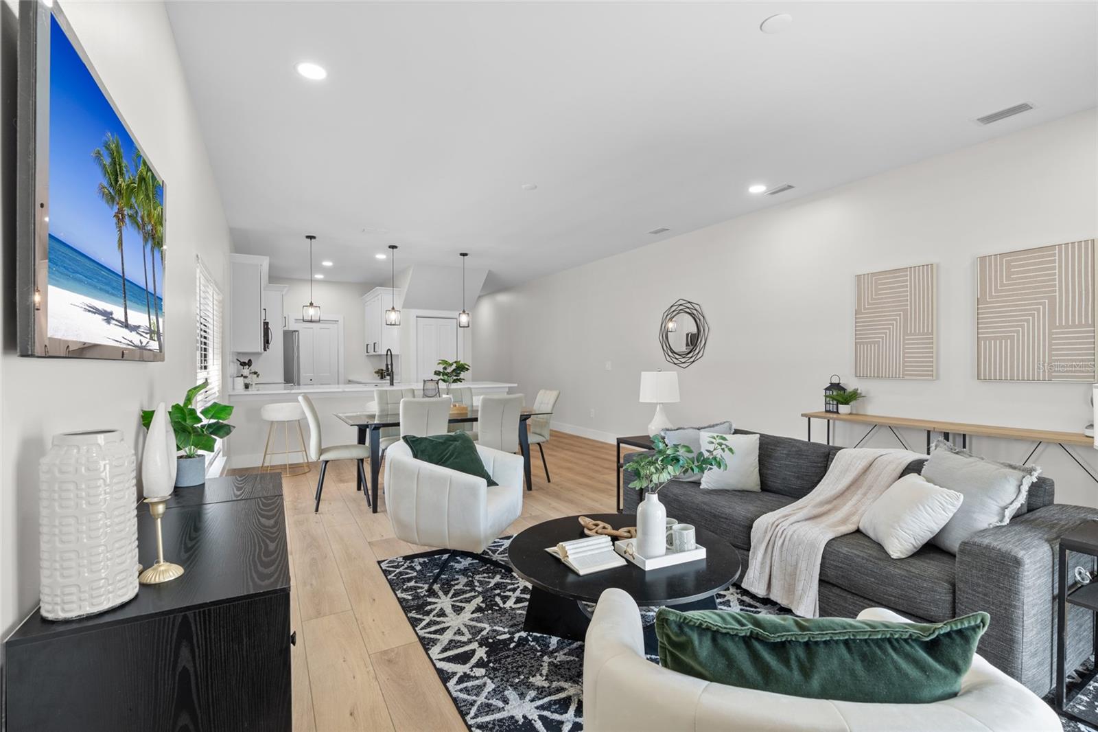 WESTSHORE PALMS - Residential