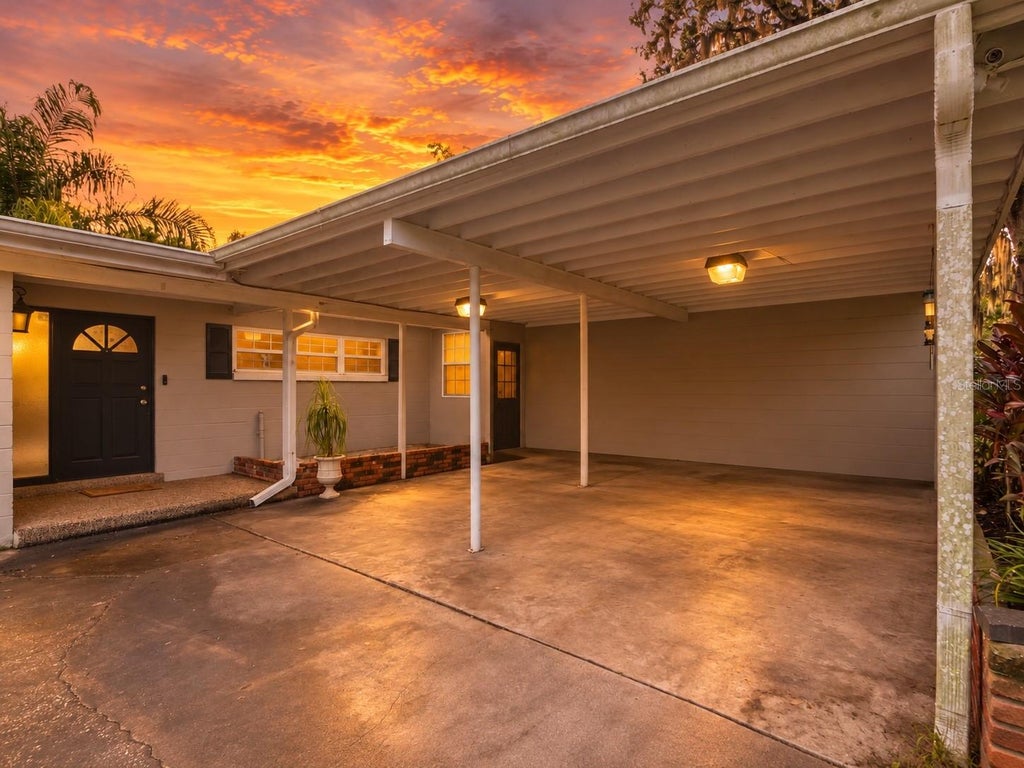 Photo of 416 Broxburn Avenue, Temple Terrace, FL 33617 (MLS # TB8547337)