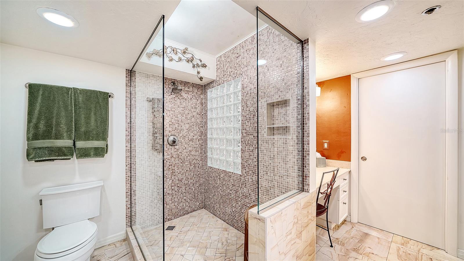 CONDO ON THE BAY TOWER II - Residential Lease