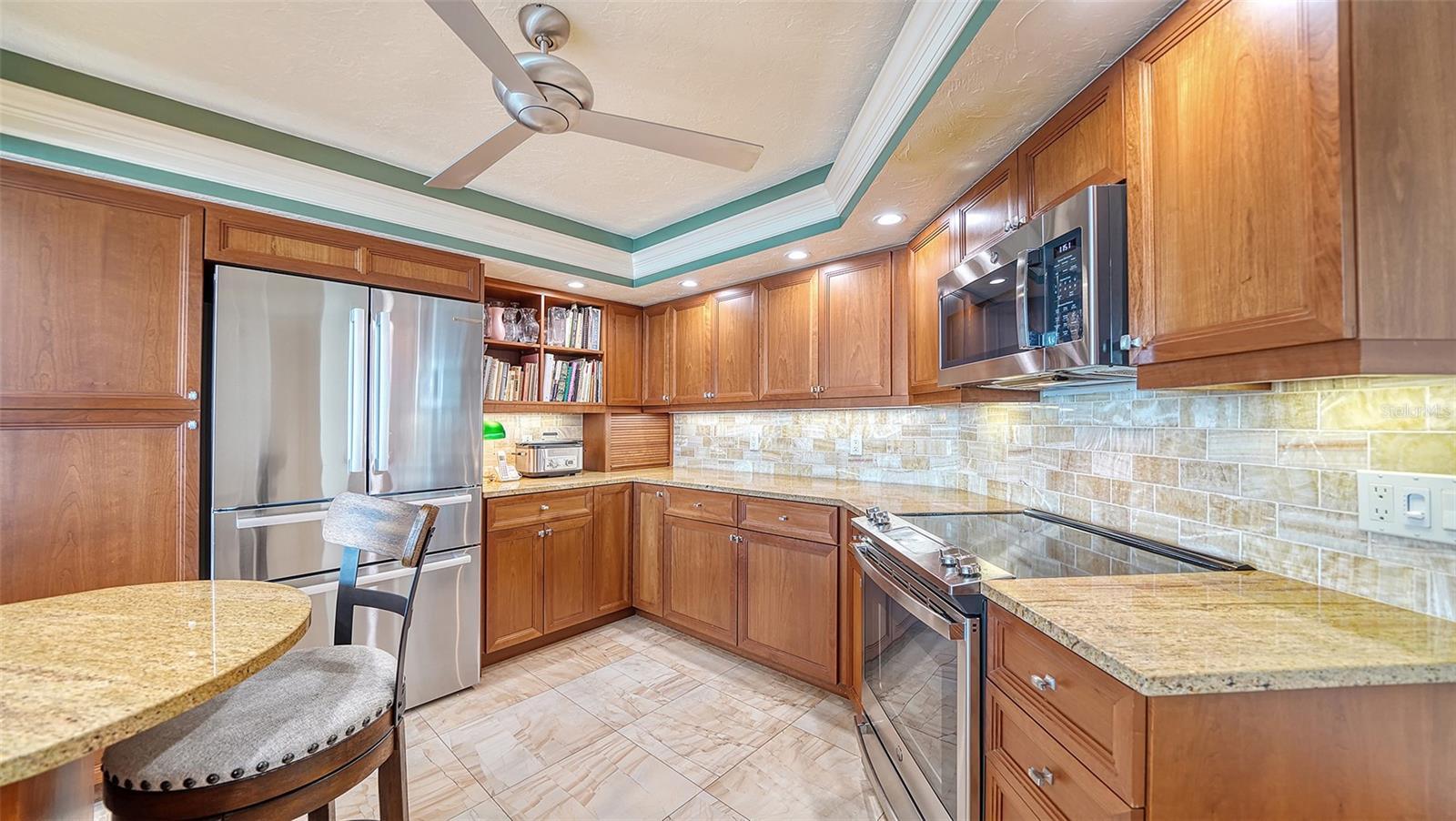 CONDO ON THE BAY TOWER II - Residential Lease