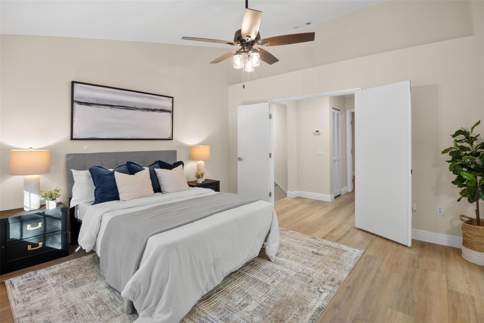 FOX LAKE TWNHMS - Residential