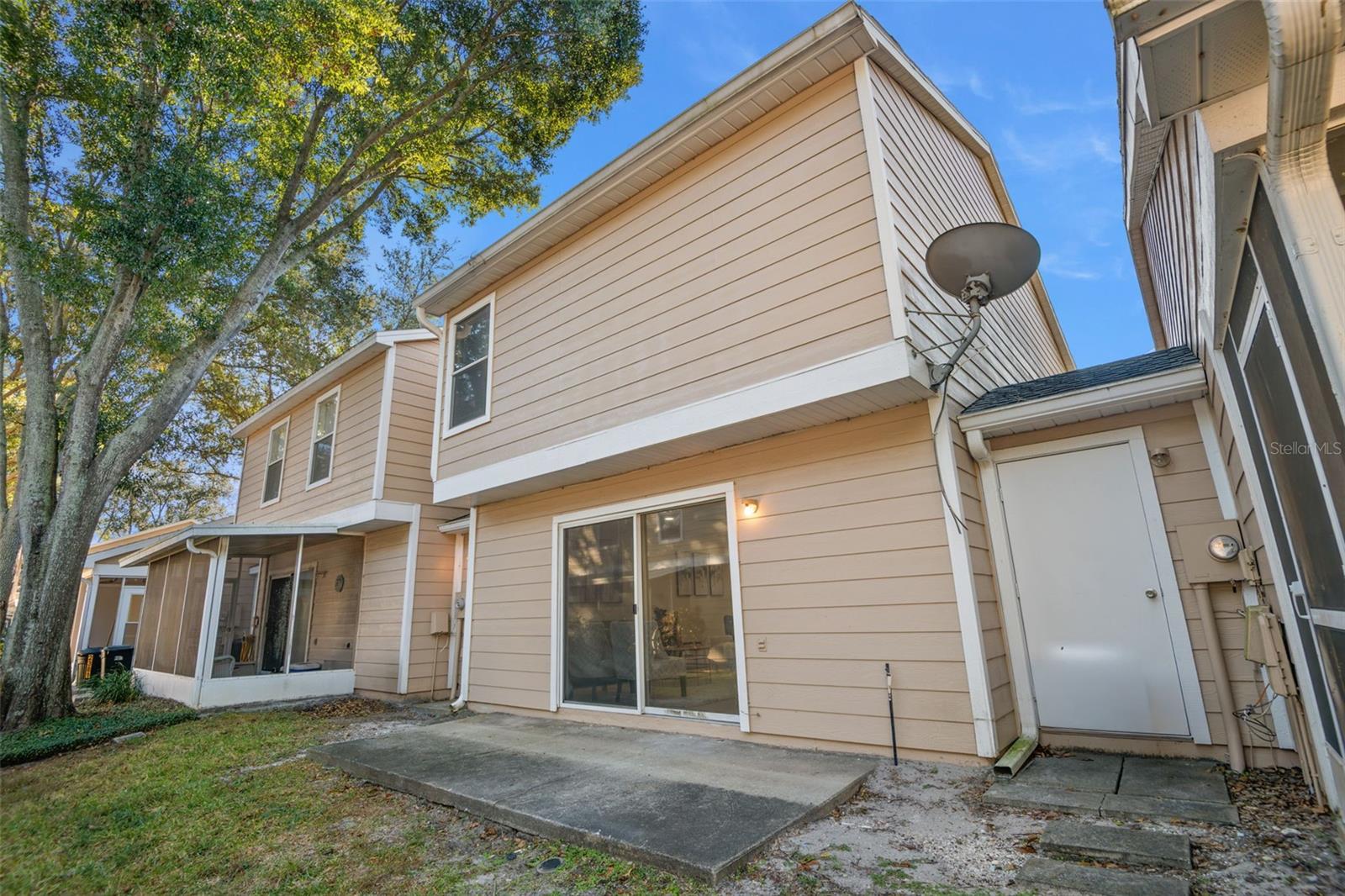 FOX LAKE TWNHMS - Residential