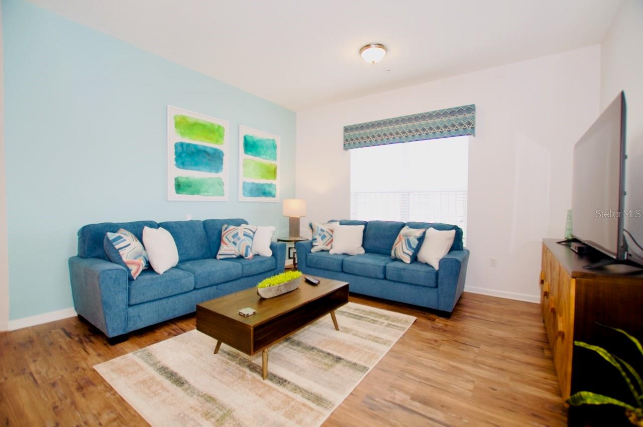 5049 SHOREWAY LOOP 407