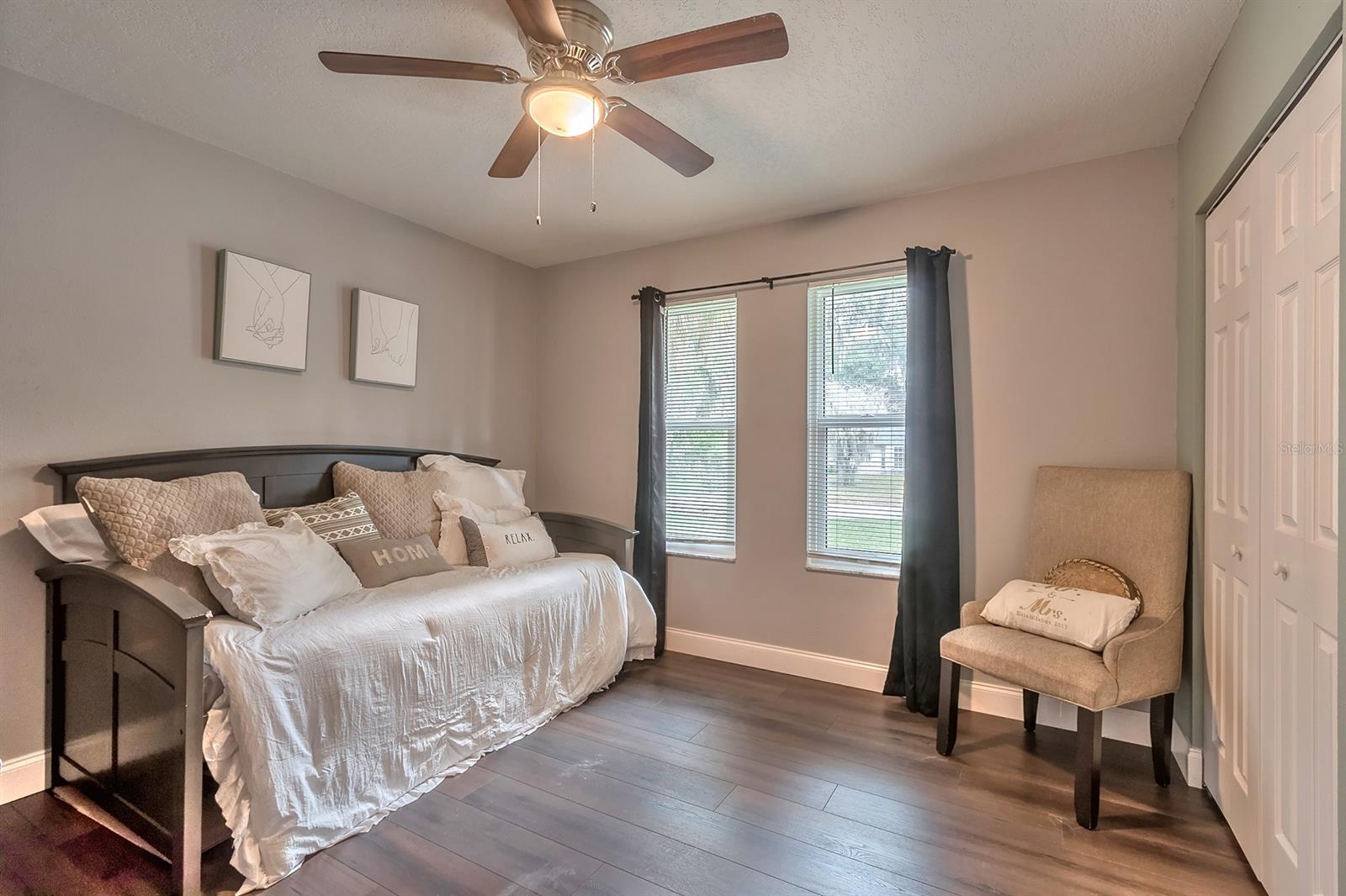 Florida Shores 01 - Residential