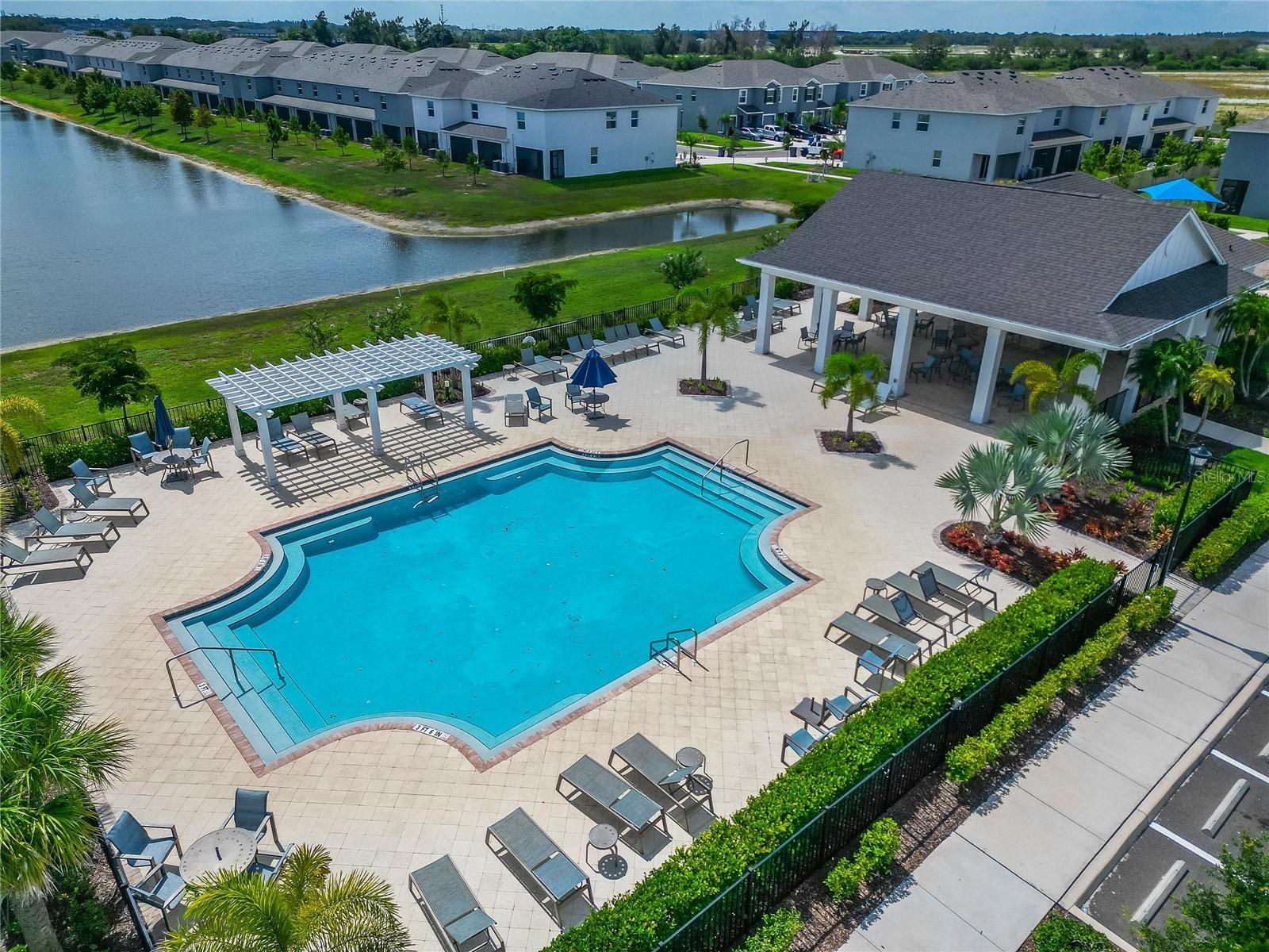 472 MANGROVE SHADE CIRCLE