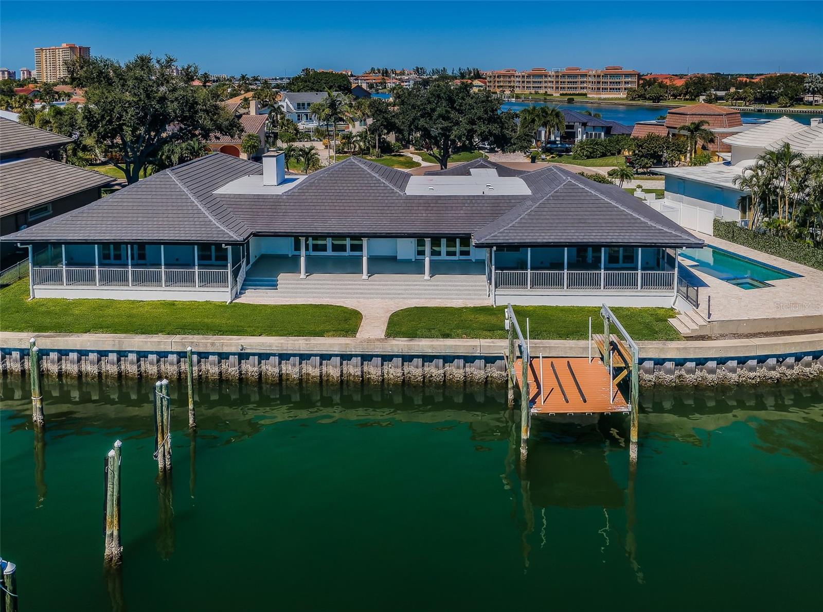 BAYWAY ISLES - Residential