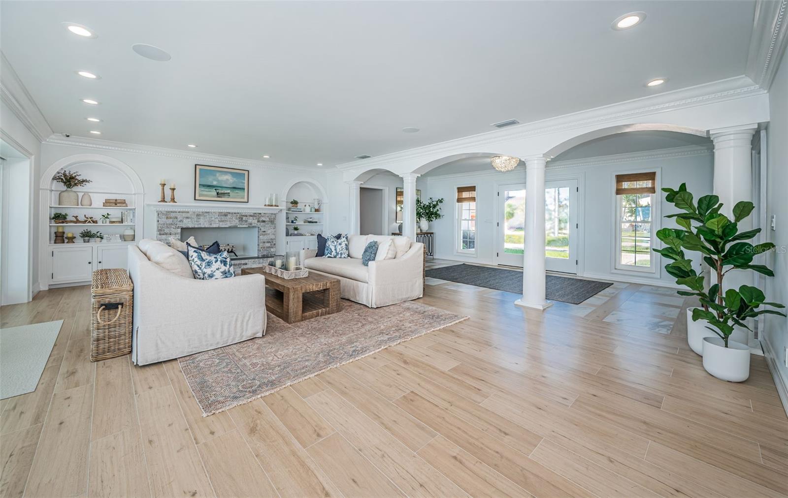 BAYWAY ISLES - Residential