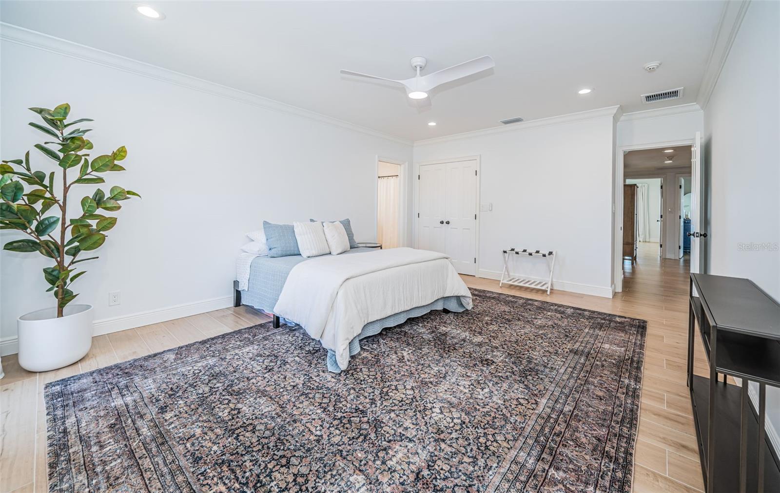 BAYWAY ISLES - Residential