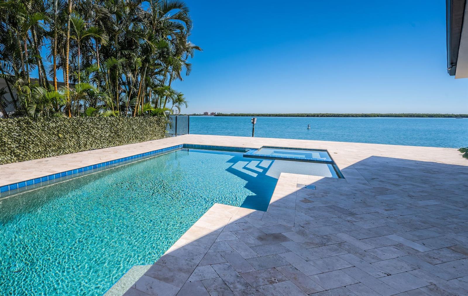 BAYWAY ISLES - Residential
