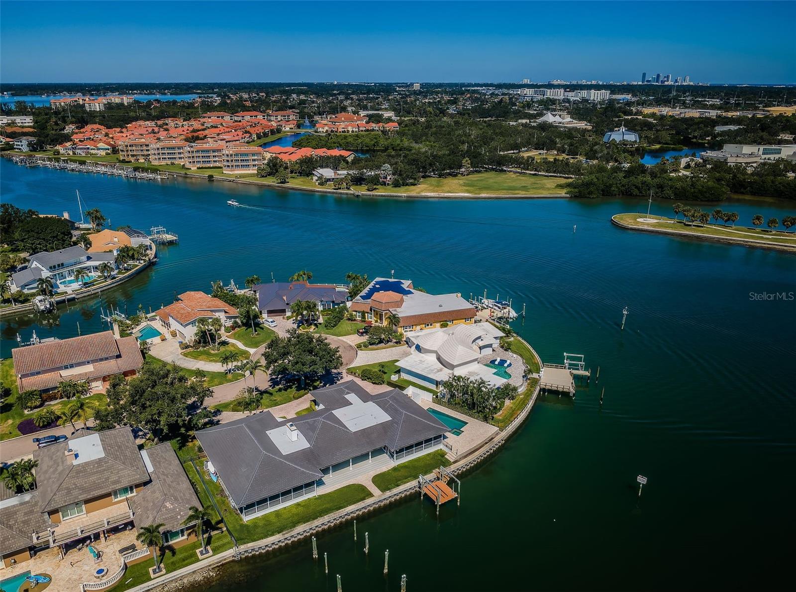 BAYWAY ISLES - Residential