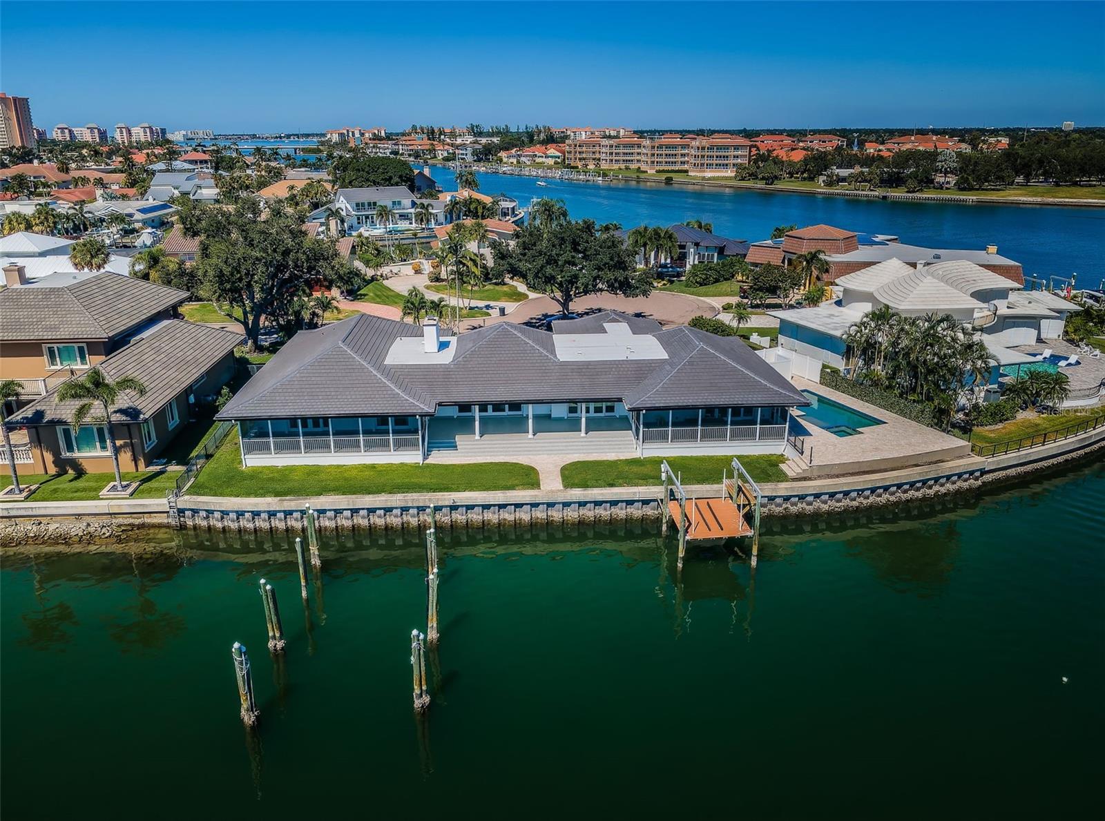 BAYWAY ISLES - Residential