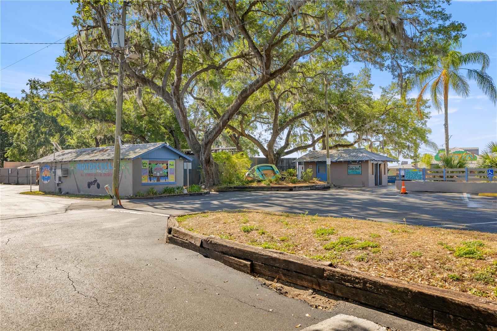 LEE DRISCOLL - Residential