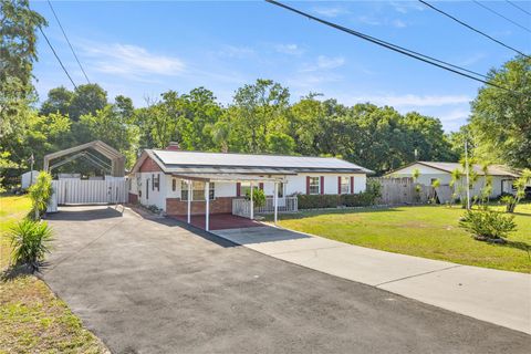 Photo of 12351 SE Hwy 464, Ocklawaha, FL 32179 (MLS # OM713773)