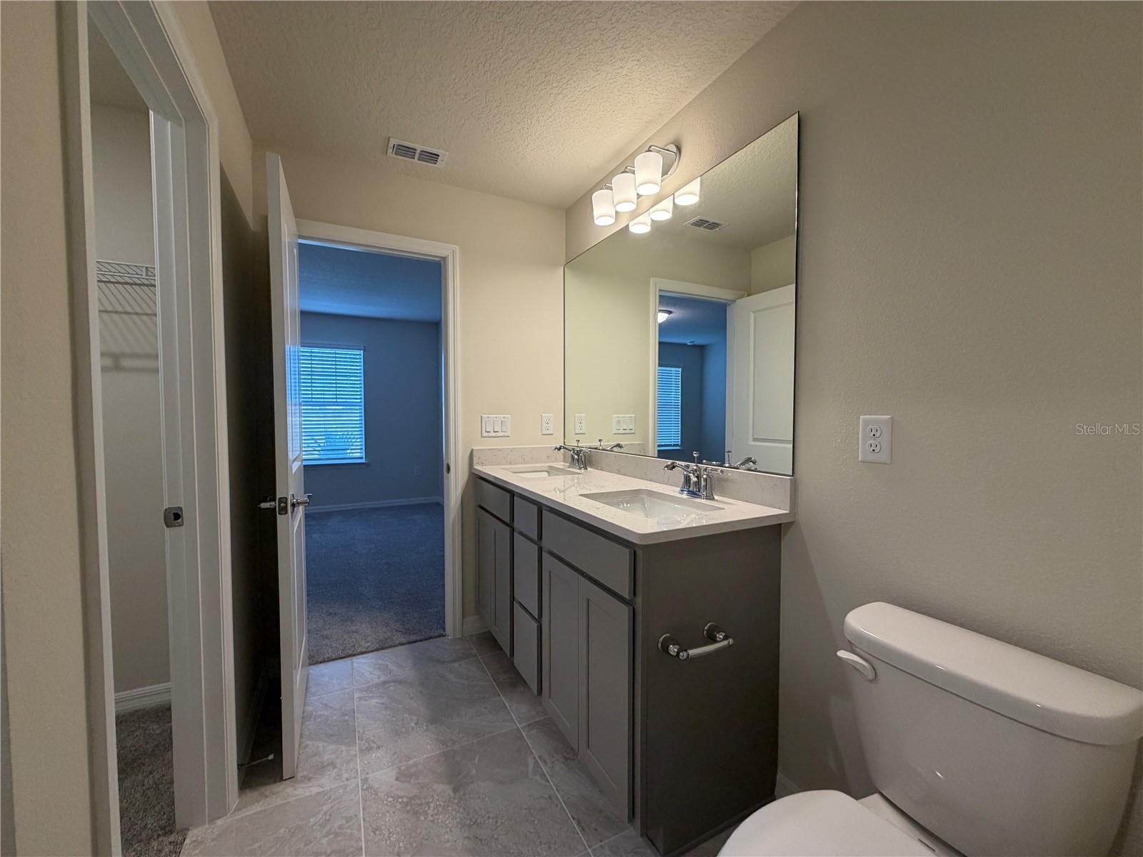 SILVERLEAF OAKS - Residential Lease