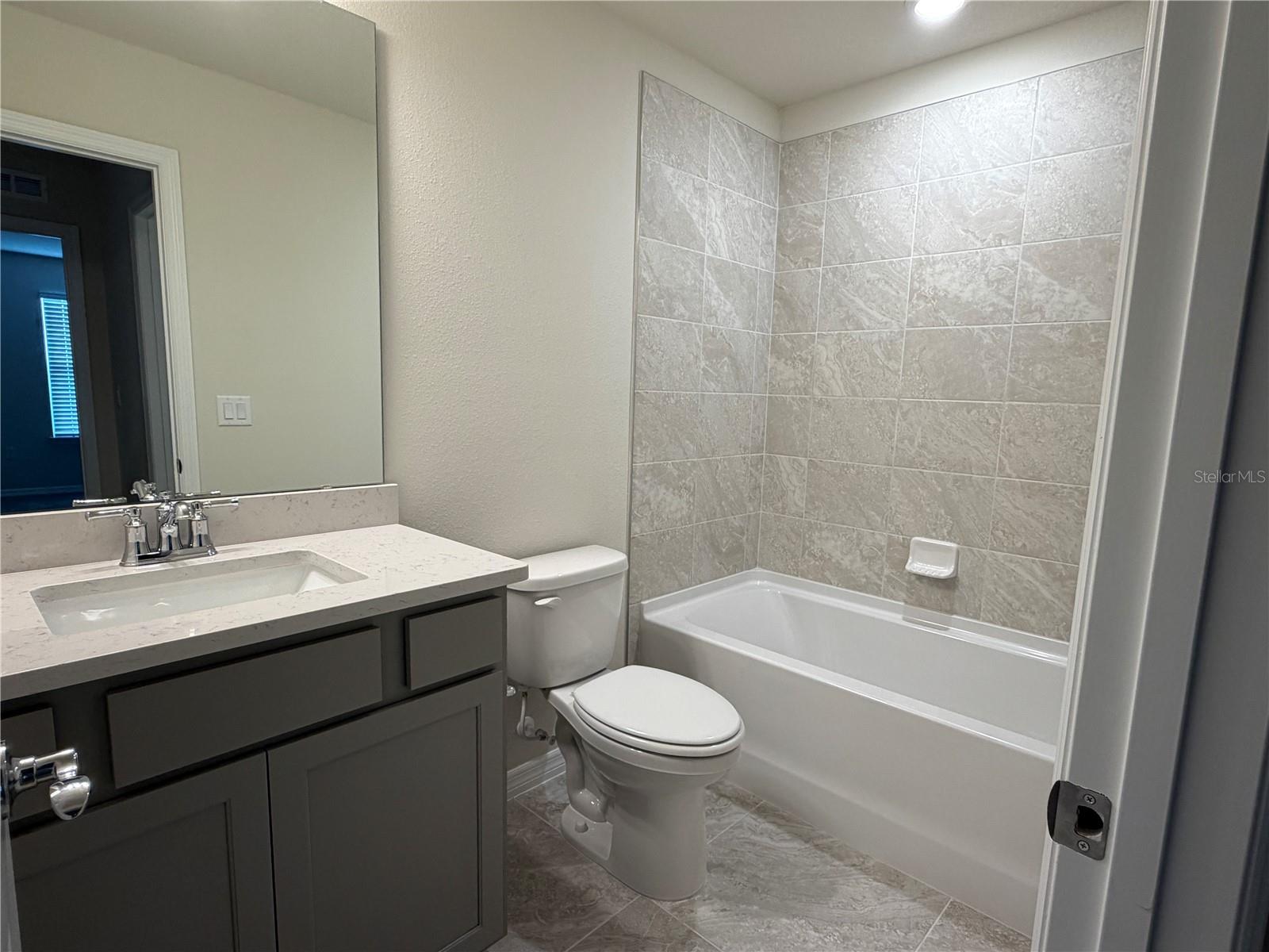 SILVERLEAF OAKS - Residential Lease