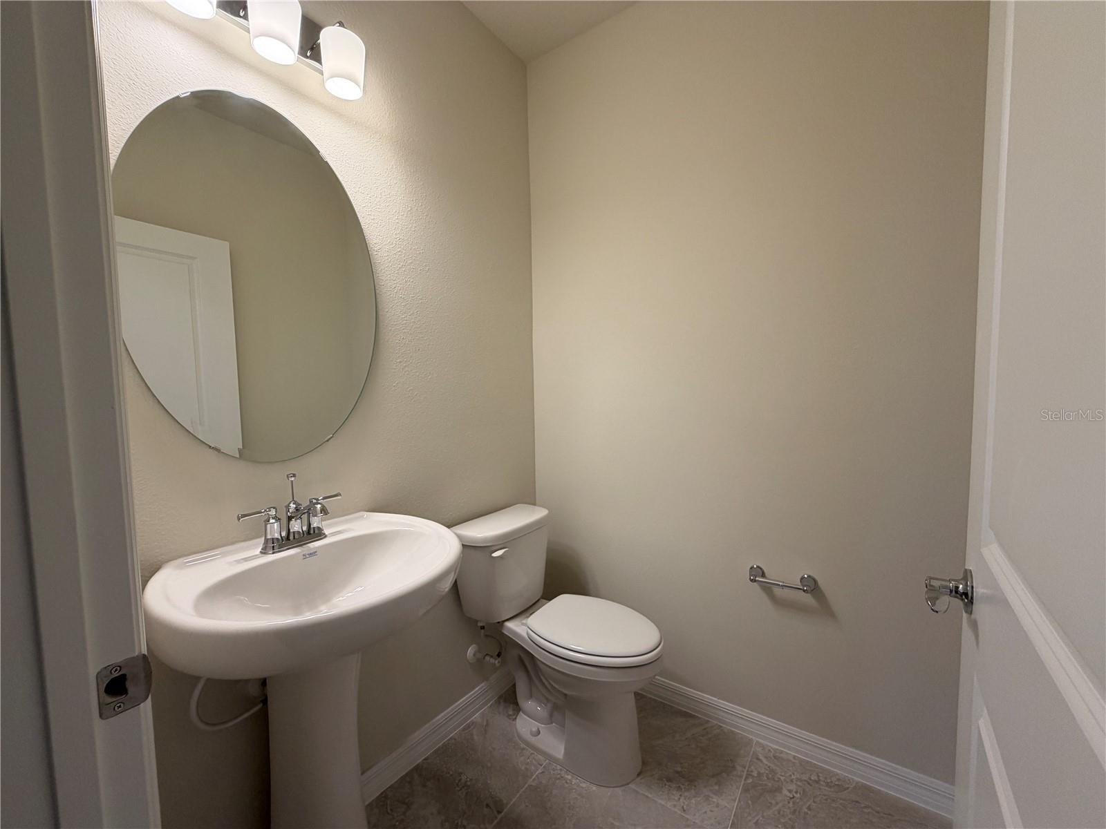 SILVERLEAF OAKS - Residential Lease