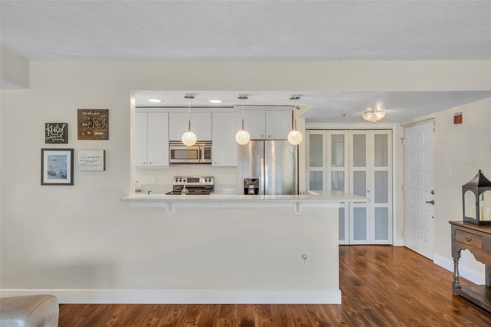 MOORINGS ON LAKE MAITLAND CONDO - Residential