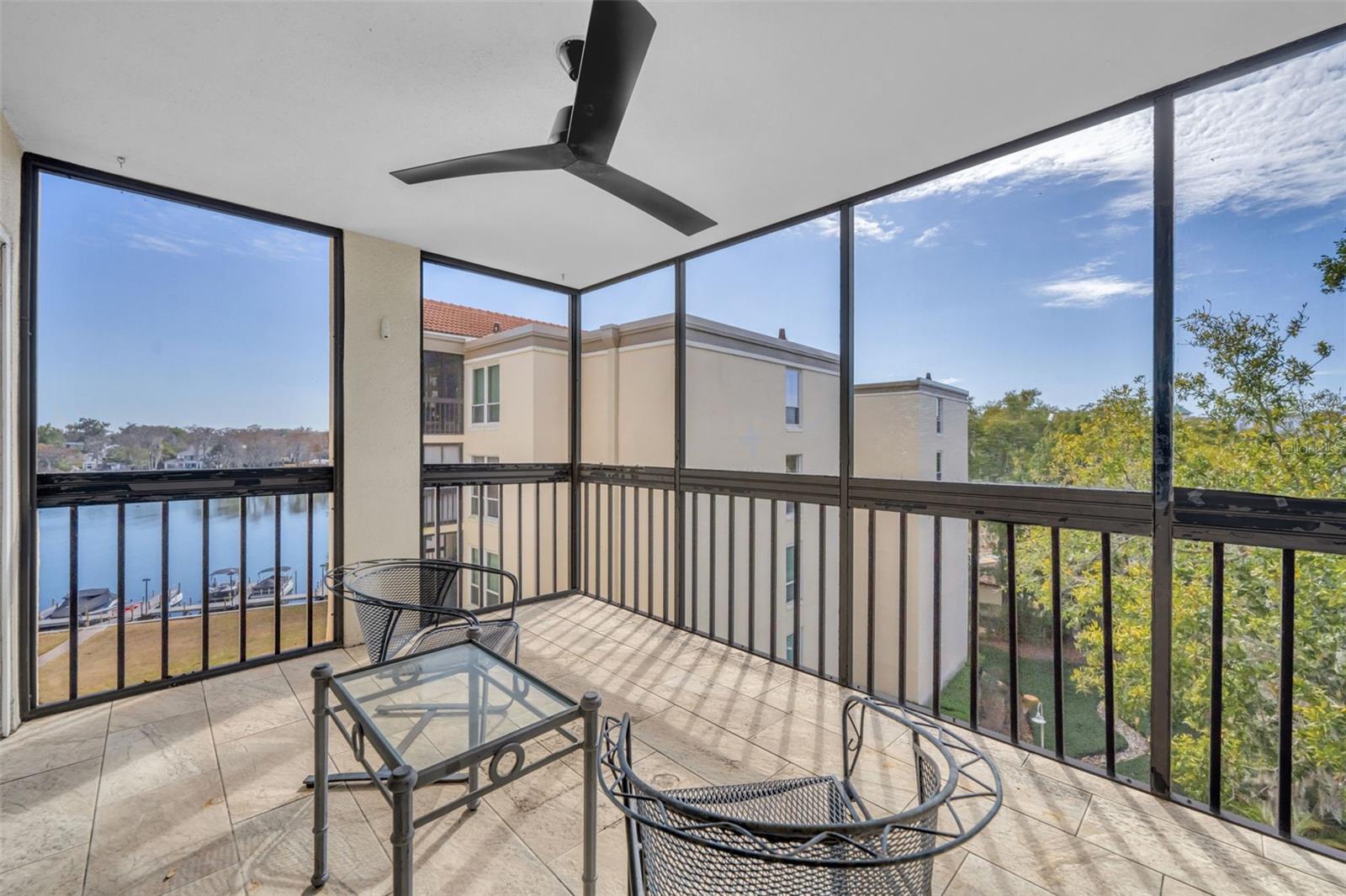 MOORINGS ON LAKE MAITLAND CONDO - Residential