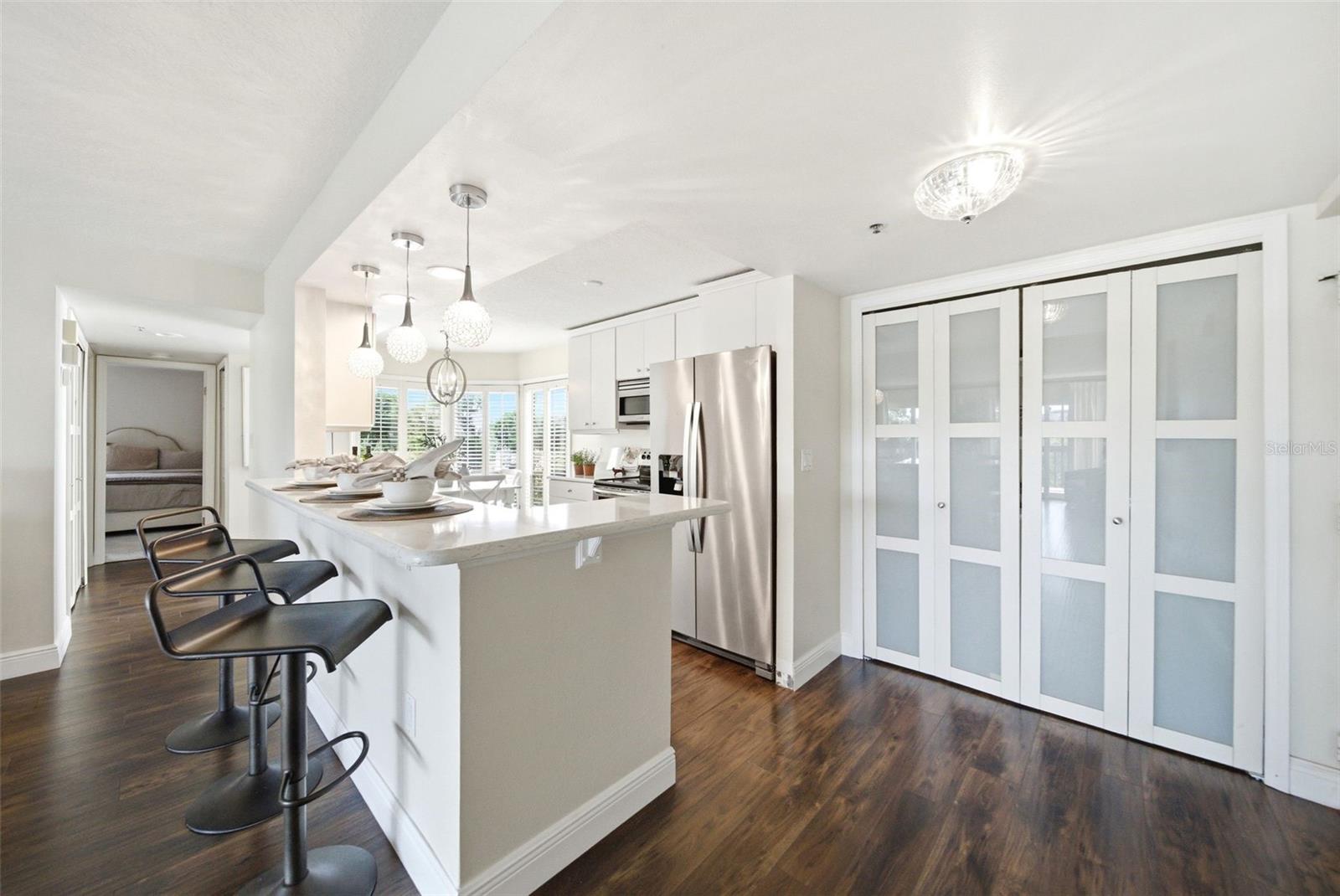 MOORINGS ON LAKE MAITLAND CONDO - Residential