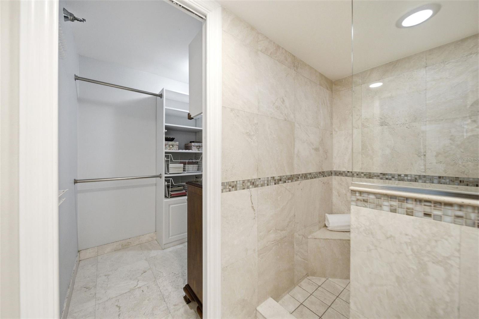 MOORINGS ON LAKE MAITLAND CONDO - Residential