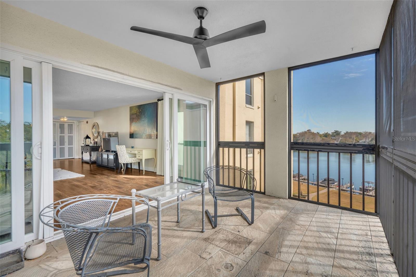 MOORINGS ON LAKE MAITLAND CONDO - Residential