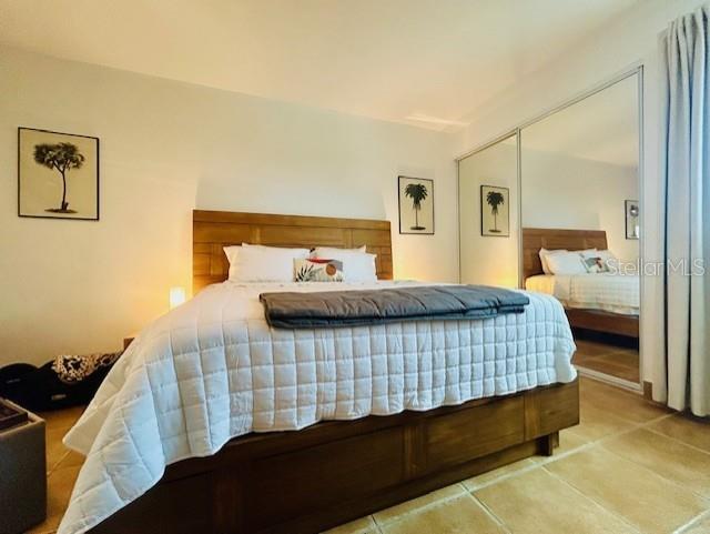 CONDO DOLPHIN TOWER-AT-EAST - Residential