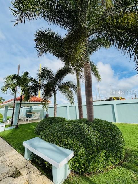 CONDO DOLPHIN TOWER-AT-EAST - Residential