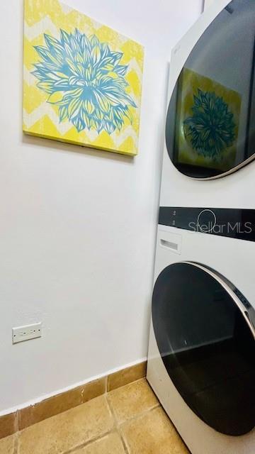 CONDO DOLPHIN TOWER-AT-EAST - Residential