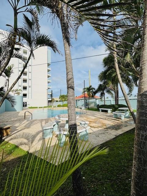 CONDO DOLPHIN TOWER-AT-EAST - Residential