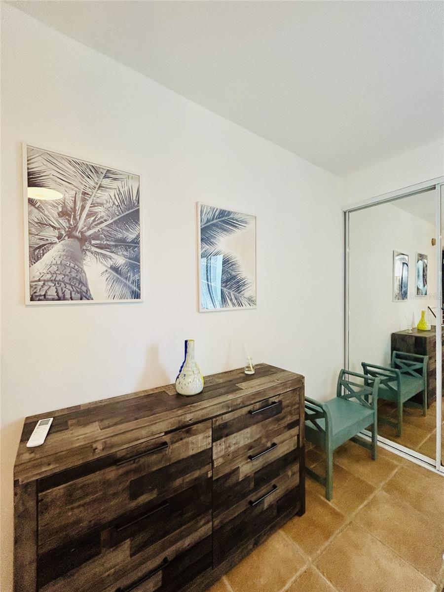 CONDO DOLPHIN TOWER-AT-EAST - Residential