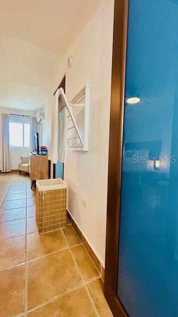 CONDO DOLPHIN TOWER-AT-EAST - Residential