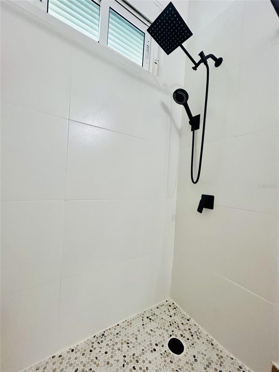 CONDO DOLPHIN TOWER-AT-EAST - Residential