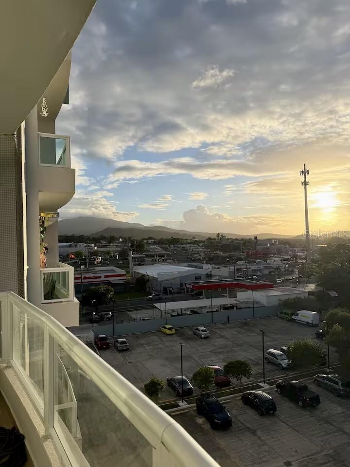 CONDO DOLPHIN TOWER-AT-EAST - Residential