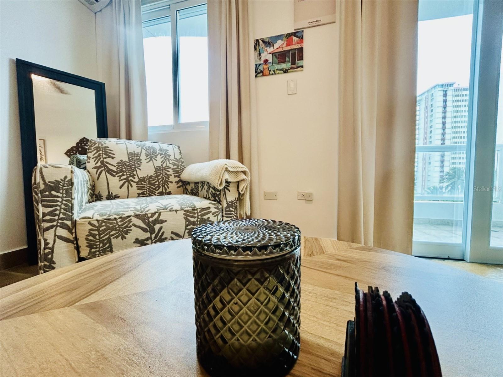 CONDO DOLPHIN TOWER-AT-EAST - Residential