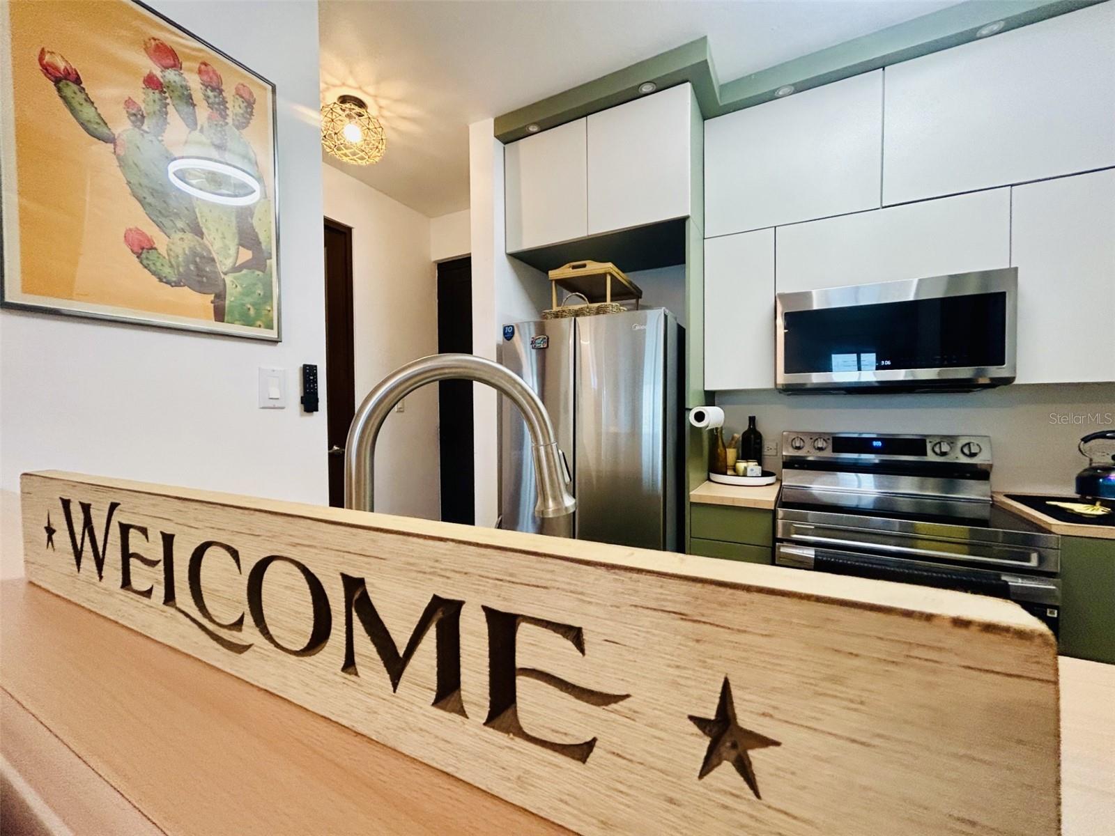 CONDO DOLPHIN TOWER-AT-EAST - Residential