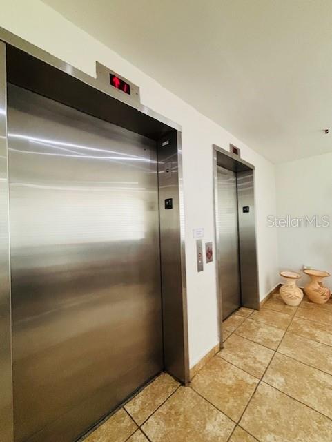 CONDO DOLPHIN TOWER-AT-EAST - Residential