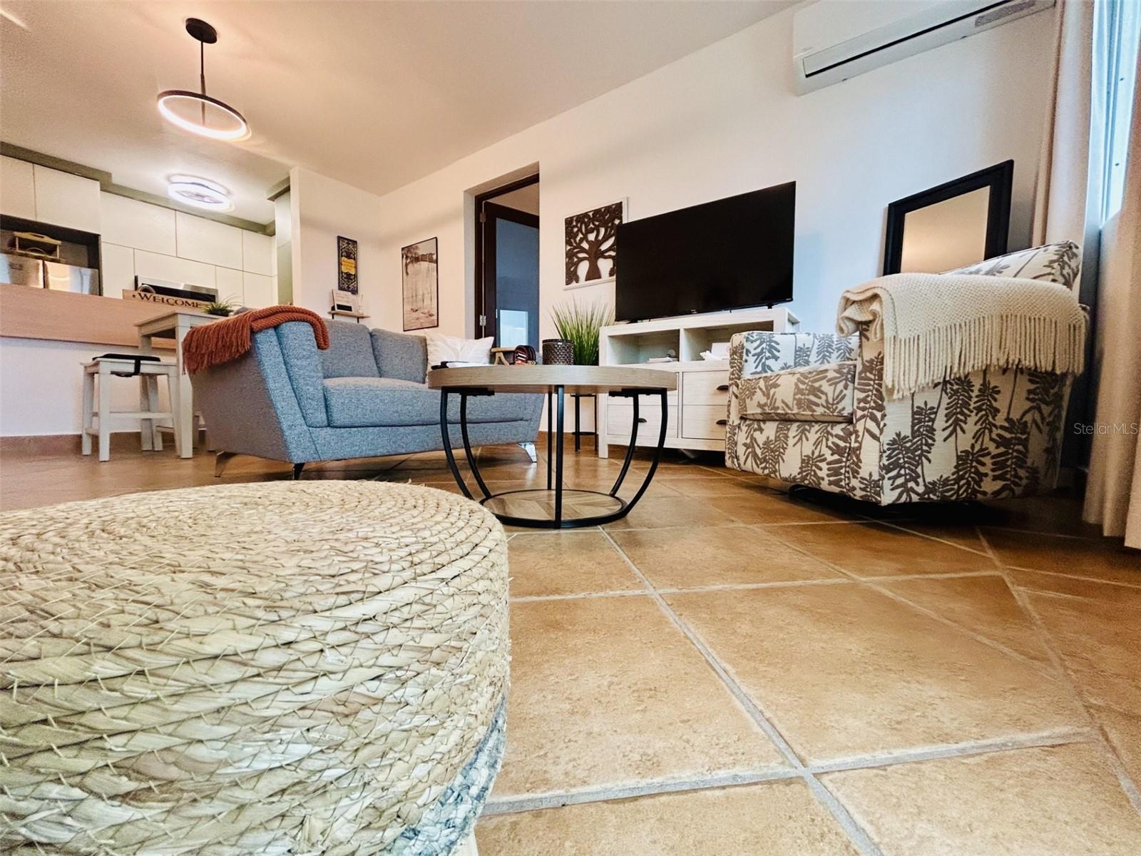 CONDO DOLPHIN TOWER-AT-EAST - Residential