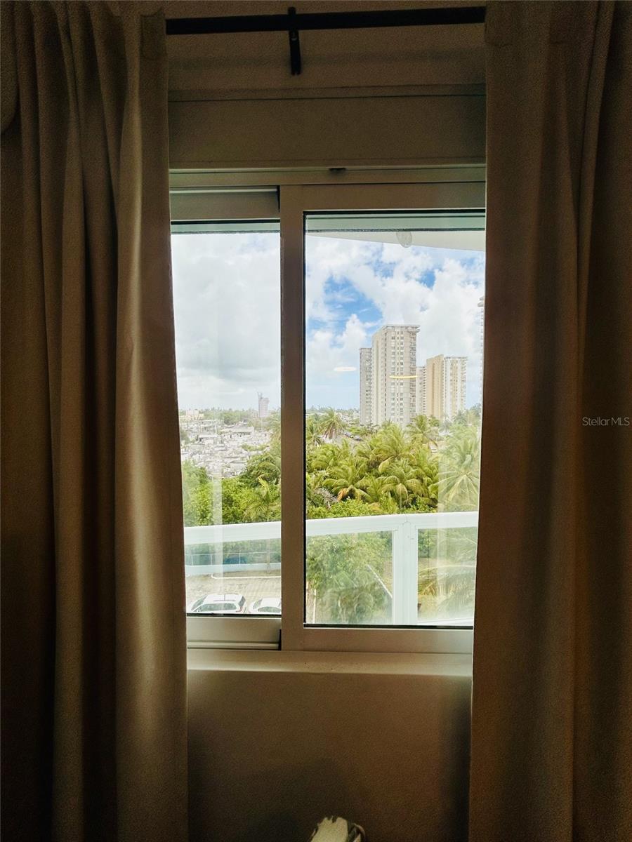 CONDO DOLPHIN TOWER-AT-EAST - Residential