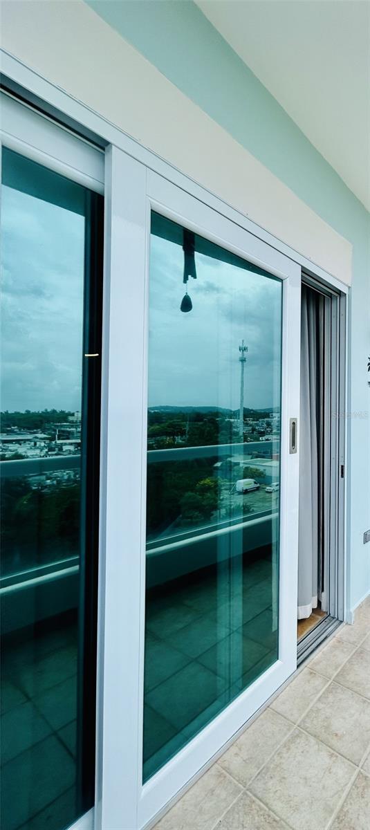 CONDO DOLPHIN TOWER-AT-EAST - Residential