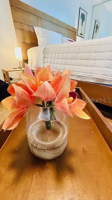 CONDO DOLPHIN TOWER-AT-EAST - Residential