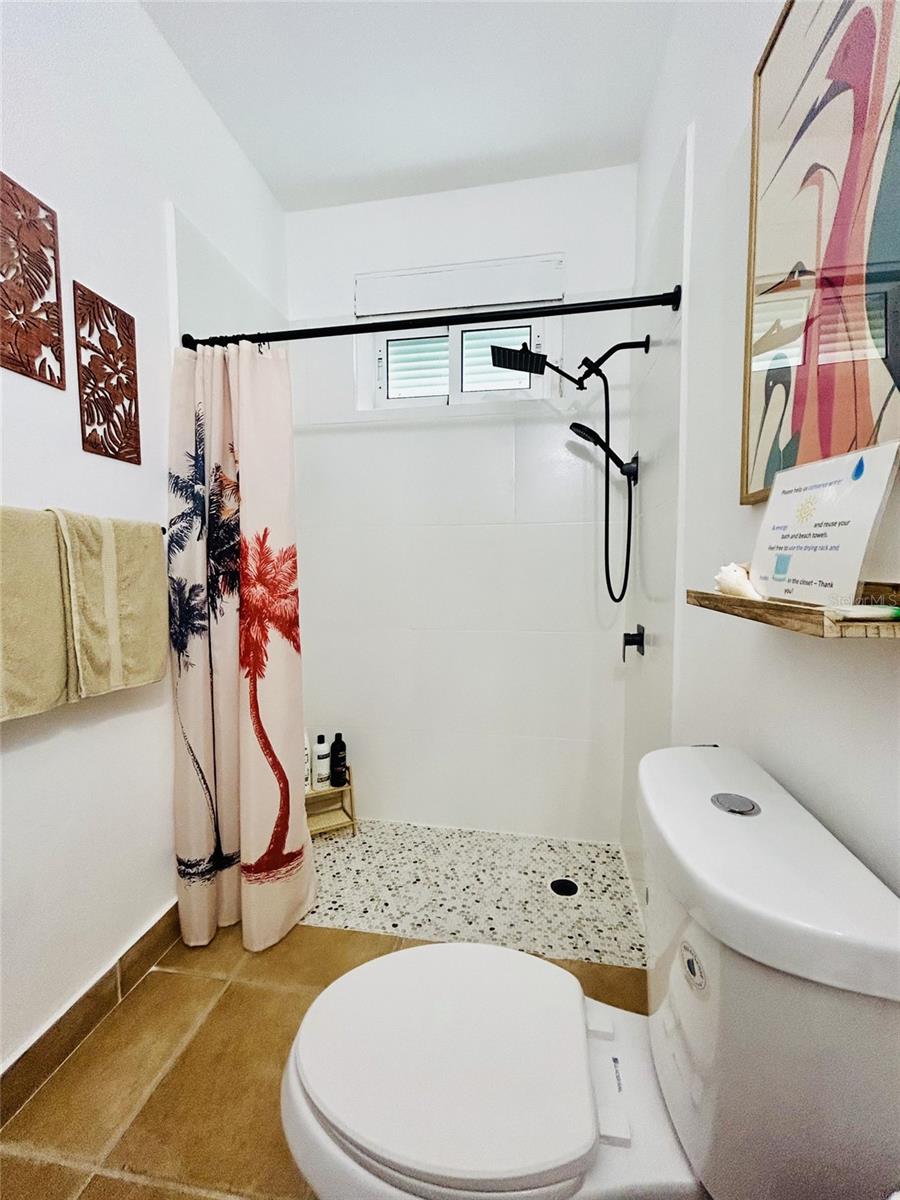 CONDO DOLPHIN TOWER-AT-EAST - Residential