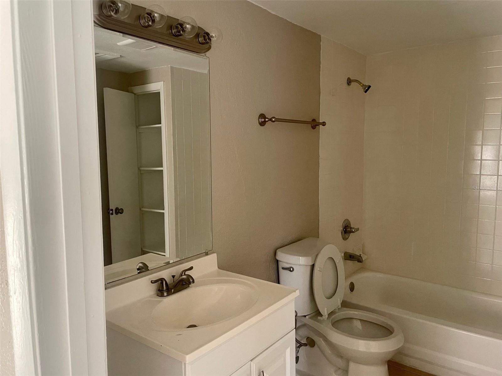 SANFORD TOWN OF - Residential Lease