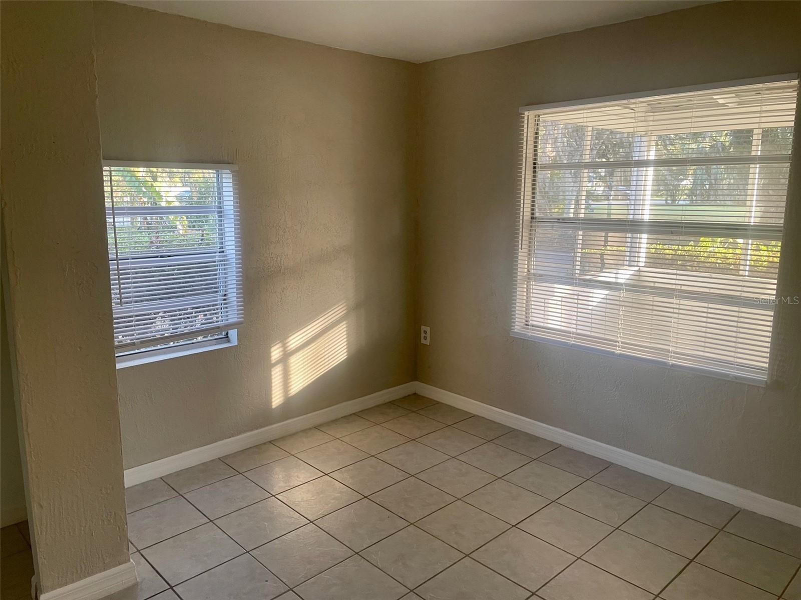 SANFORD TOWN OF - Residential Lease