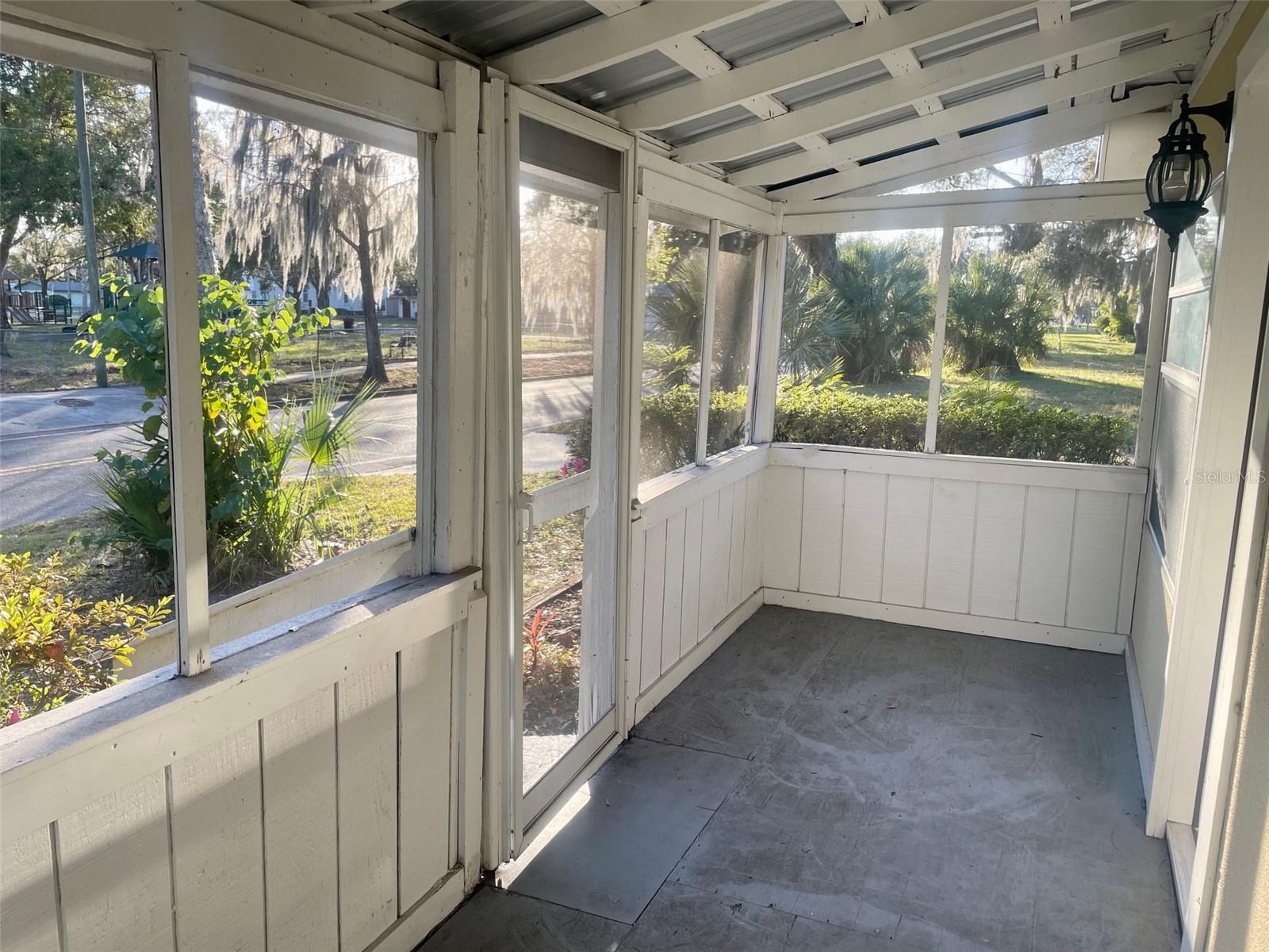 SANFORD TOWN OF - Residential Lease